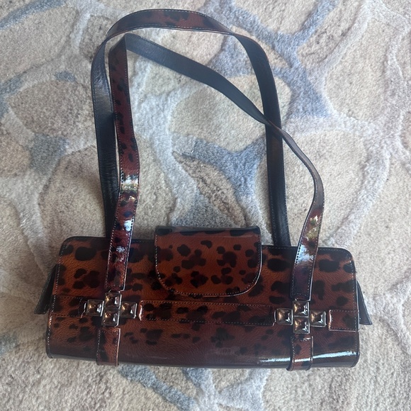 Stuart Weitzman Leopard Print Patent Leather Shoulder Bag - Picture 4 of 4